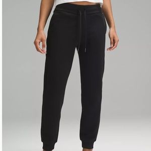 Lululemon scuba jogger sweat pants in black